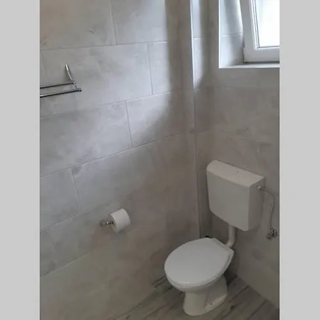 Apartament Mima *