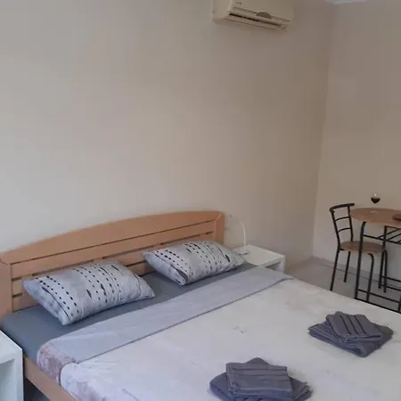 Apartament Mima *